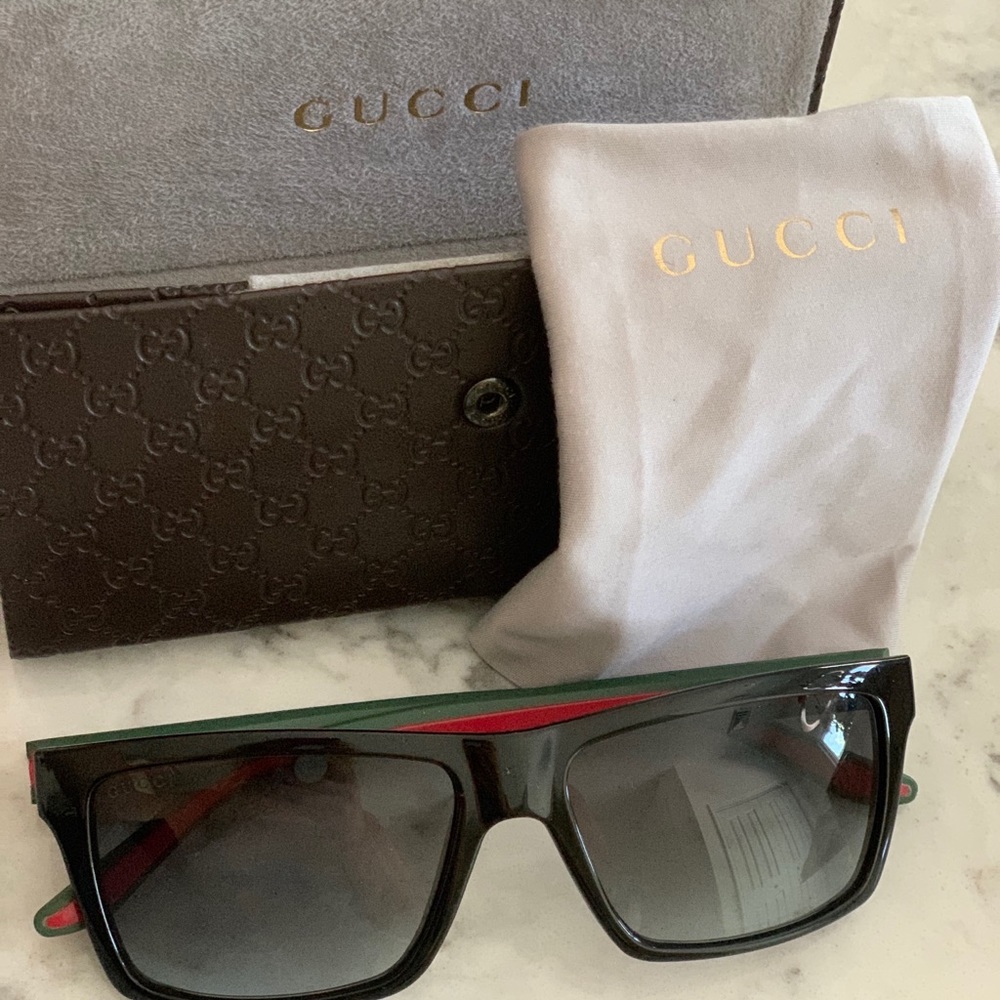 AUTHENTIC GUCCI SUNGLASSES